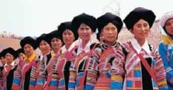拉祜族衣服有何特点，拉祜族穿衣有何习俗