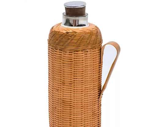 老农进城(竹篓装水)