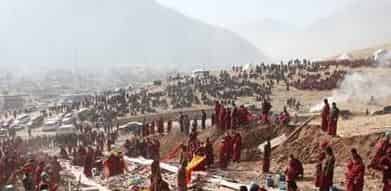 藏族民俗节日，藏族的对人的死亡是怎么理解的