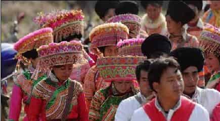 傈僳族婚俗，德昌傈僳族的求爱风俗有什么特点