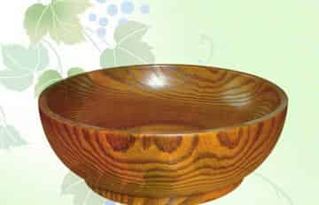 关于孝敬老人的故事：一只木碗