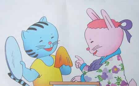 小花猫照镜子